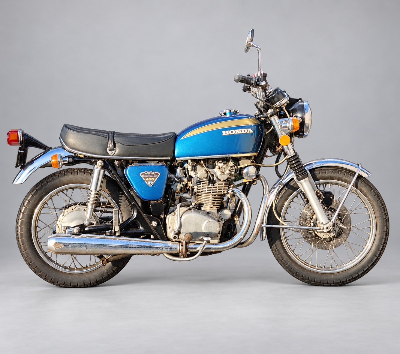 Blue and gold 1972 Honda CB450 — Right-side view