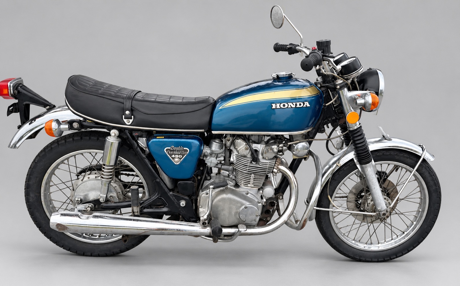 Blue and gold 1972 Honda CB450 — Right-side profile